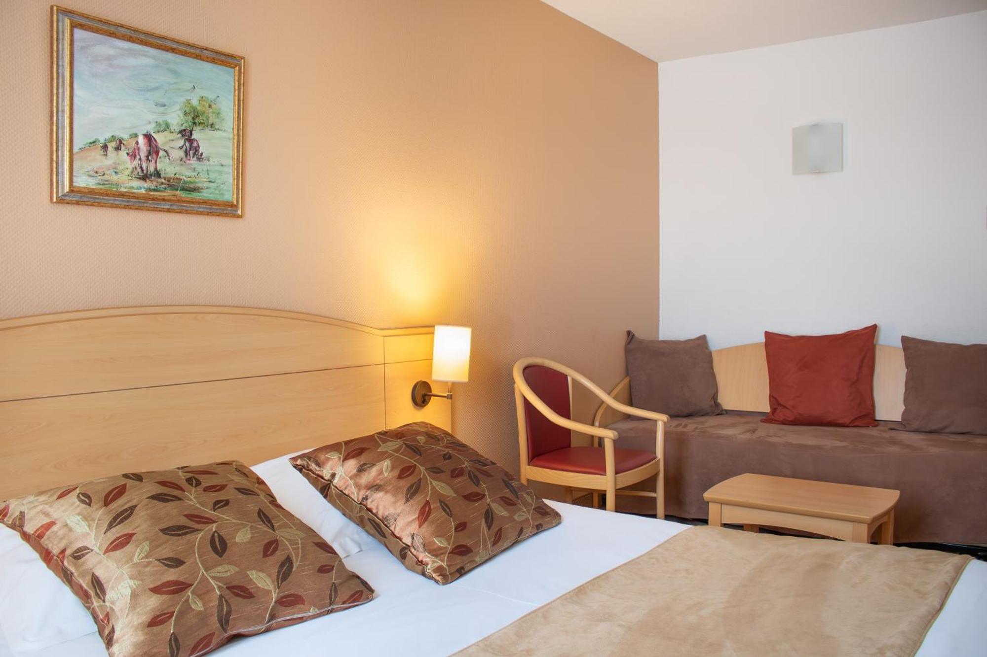 Brit Hotel Chateaudun Luaran gambar