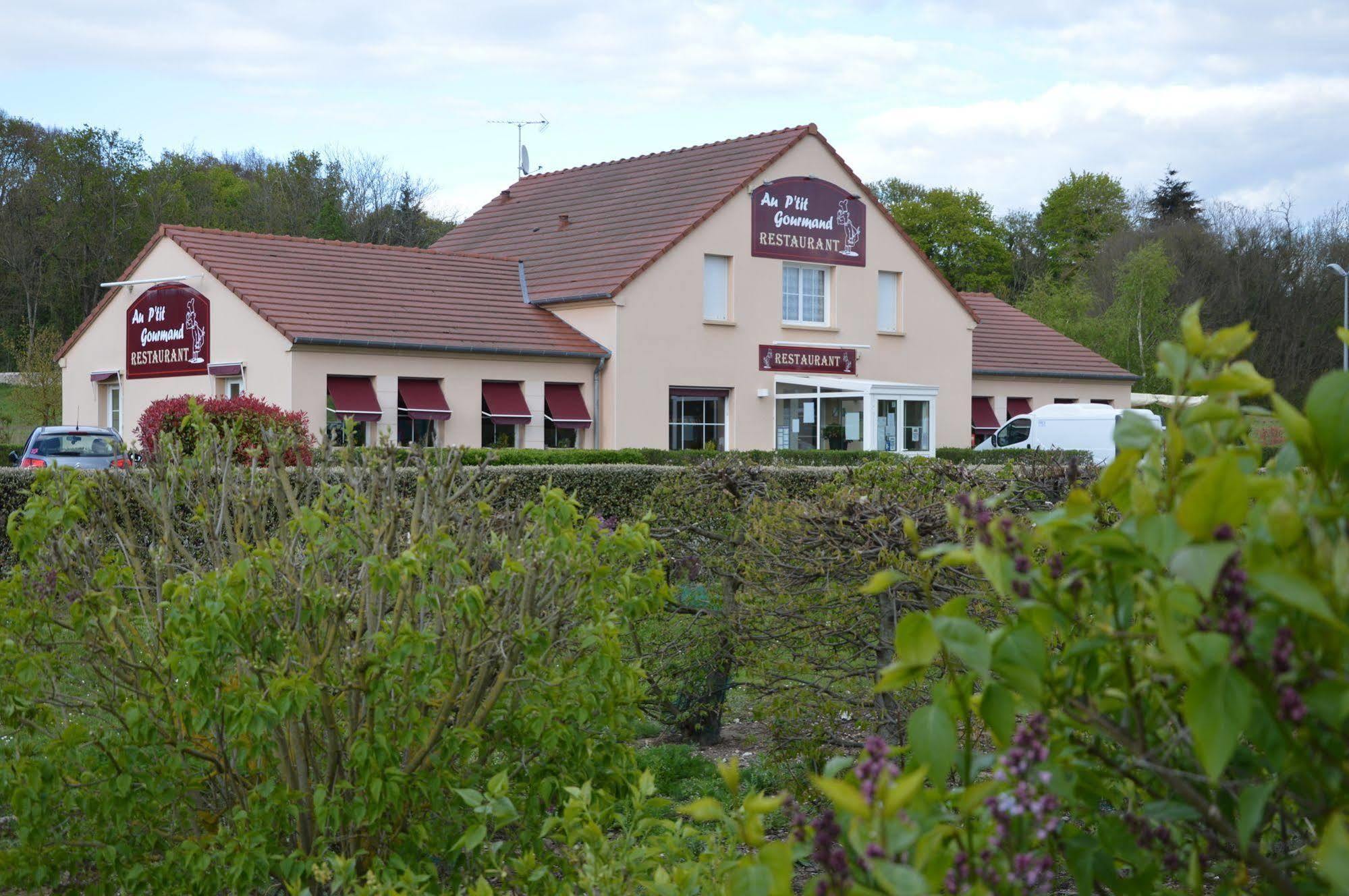 Brit Hotel Chateaudun Luaran gambar